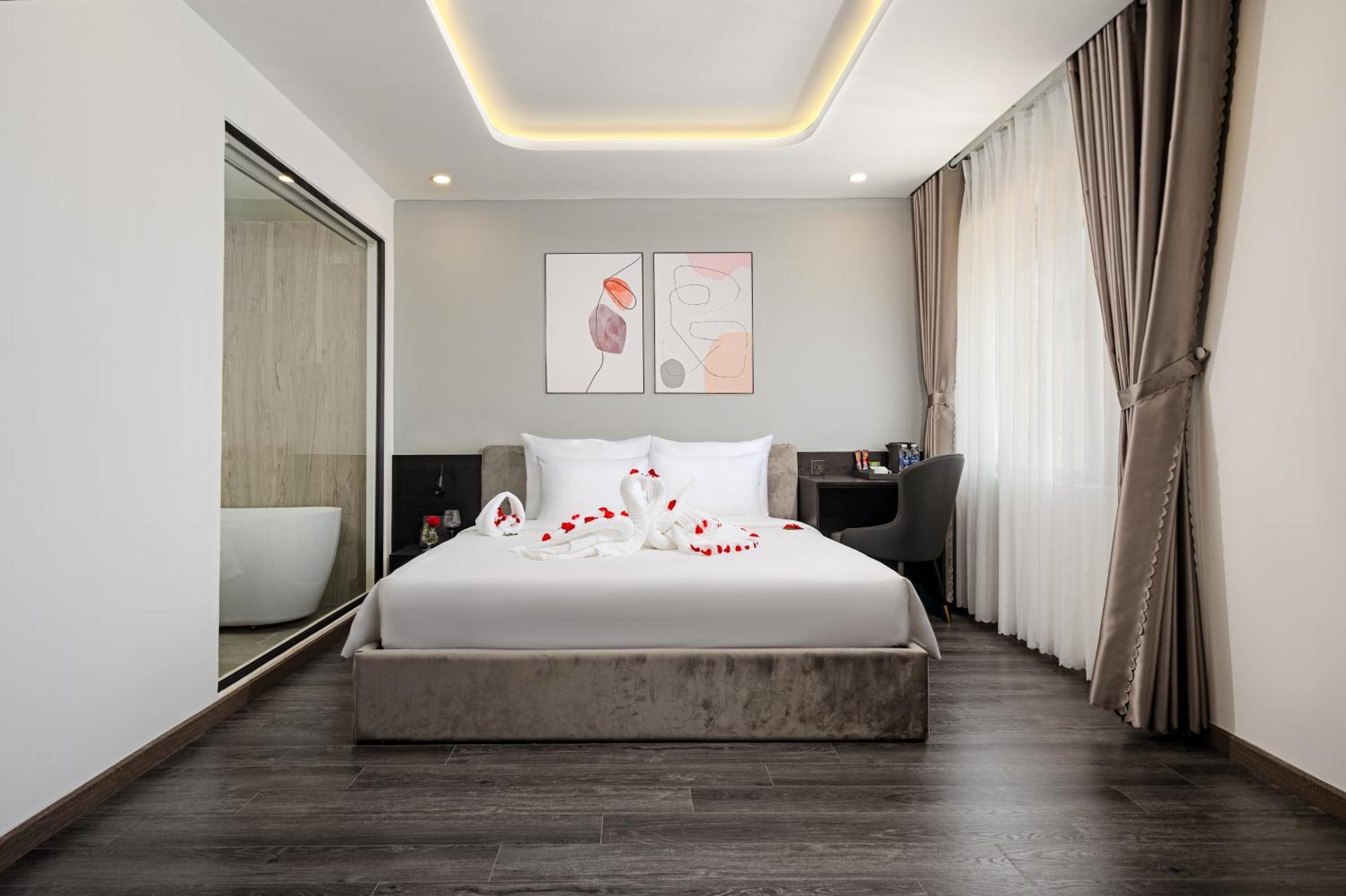 Mercy Emerald Hotel Da Nang Exterior foto